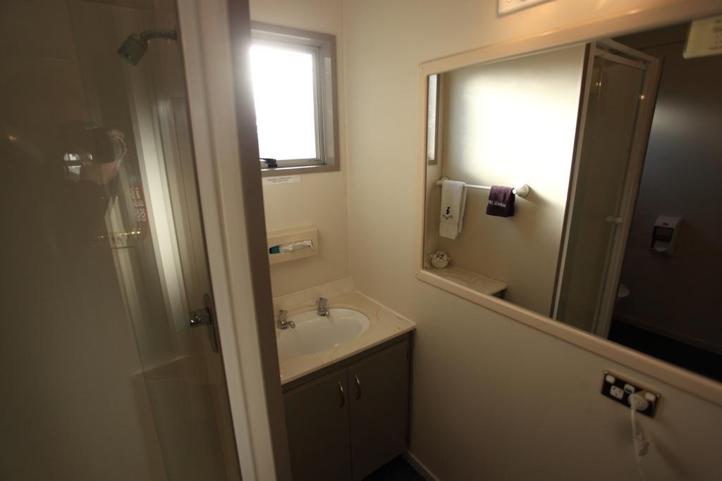 Townhouse Motel Тимару Екстериор снимка